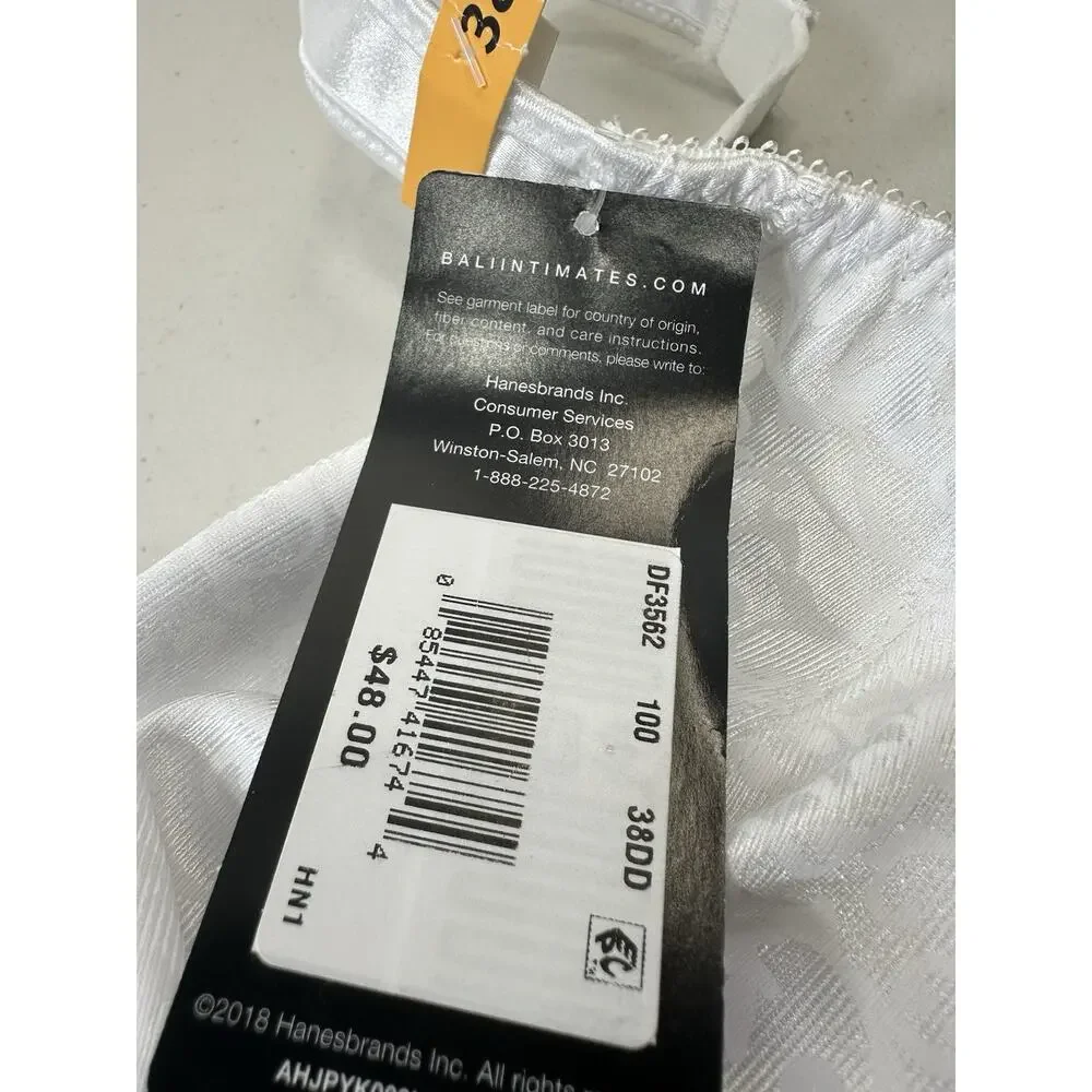 NWT Bali Minimizer Bra 38DD White Breathable Adjustable Support - Picture 2 of 15